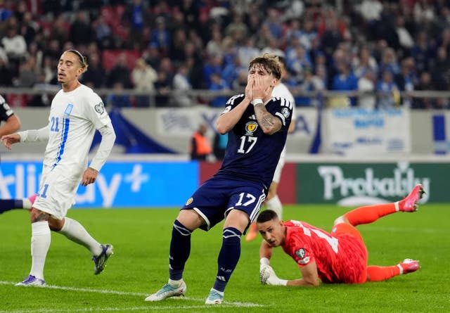 <p>Ben Gannon-Doak reacts to a missed chance</p>