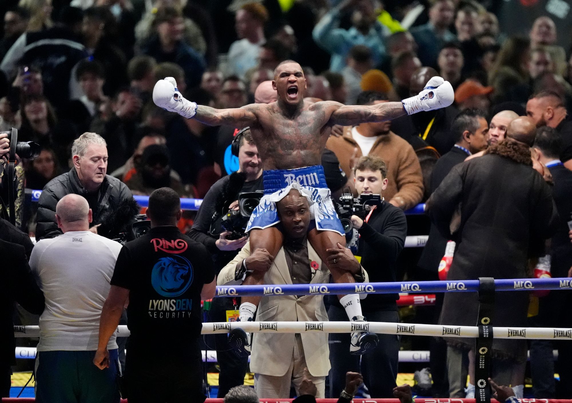 Benn celebrates victory at the Tottenham Hotspur Stadium