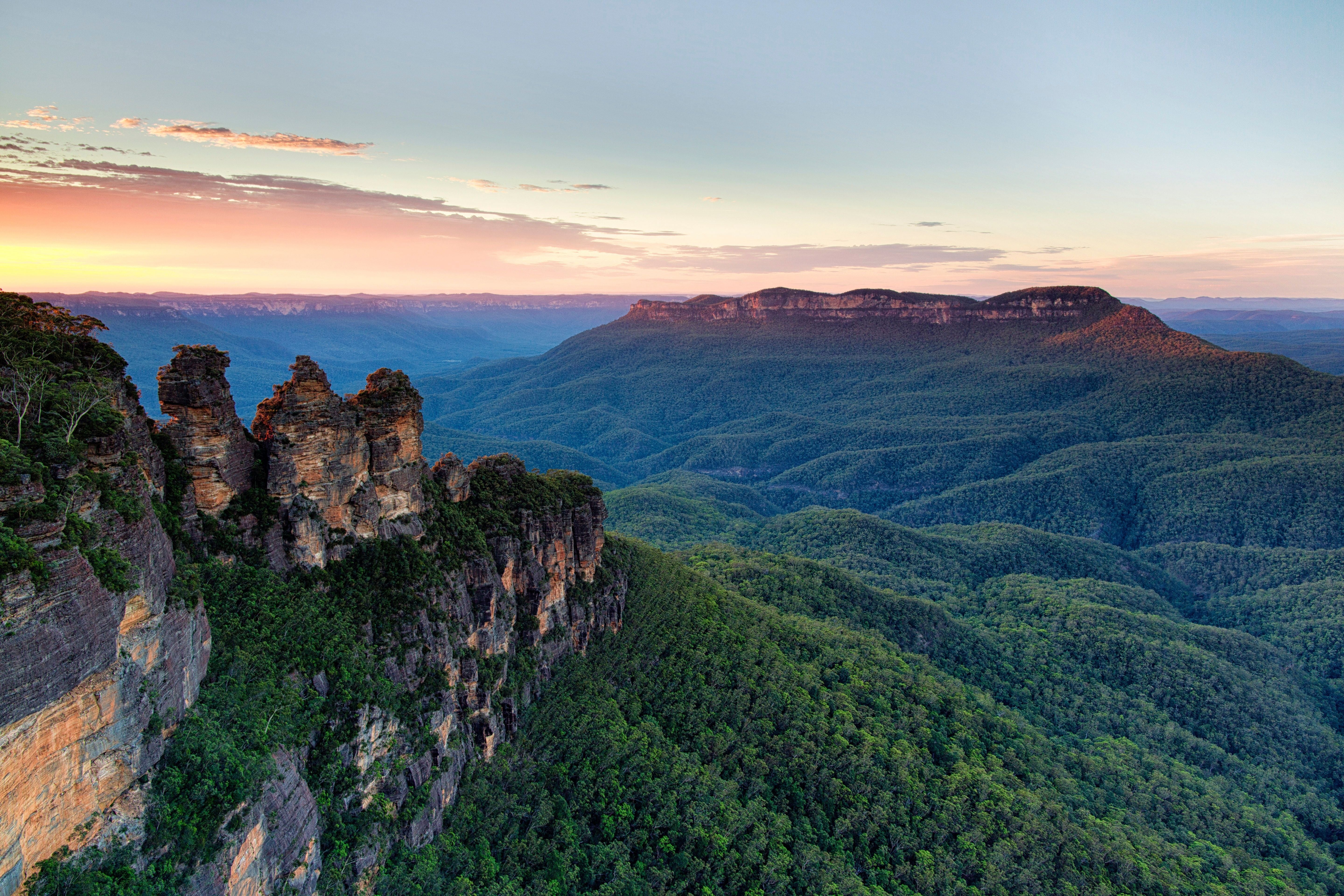 For unbeatable views and a complete escape, head to the breathtaking Blue Mountains