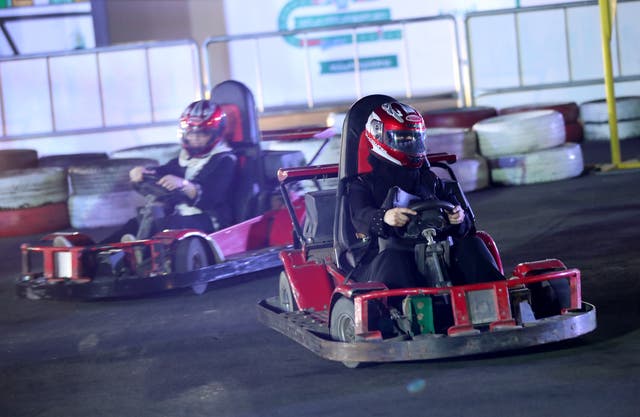 <p>A Virginia woman driving a go-kart slid out from beneath her seatbelt during a collision – a process known as 'submarining,' which can turn an otherwise unexceptional crash into a catastrophic one.</p>