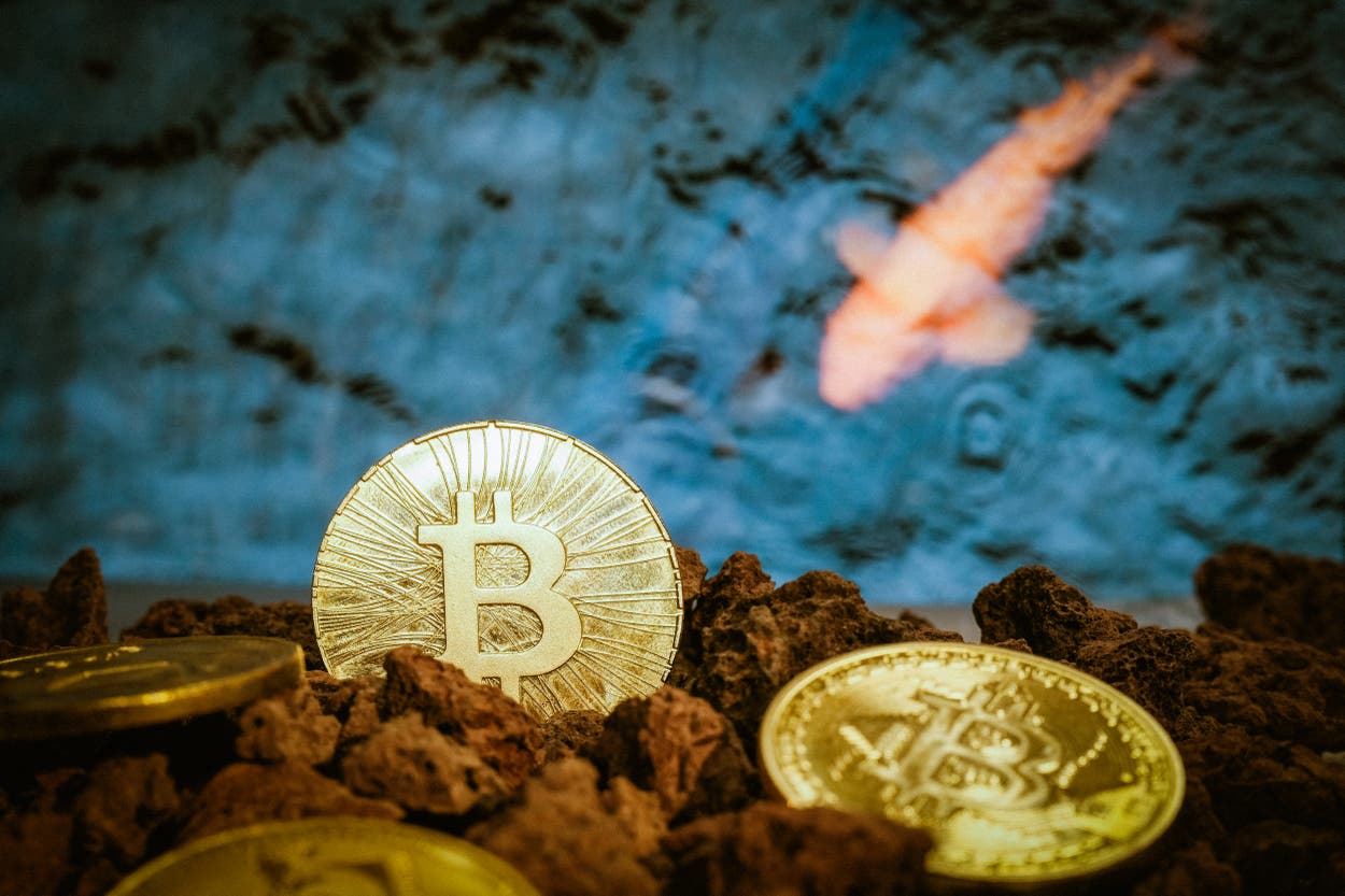 Bitcoin price in freefall, weeks after hitting all-time high