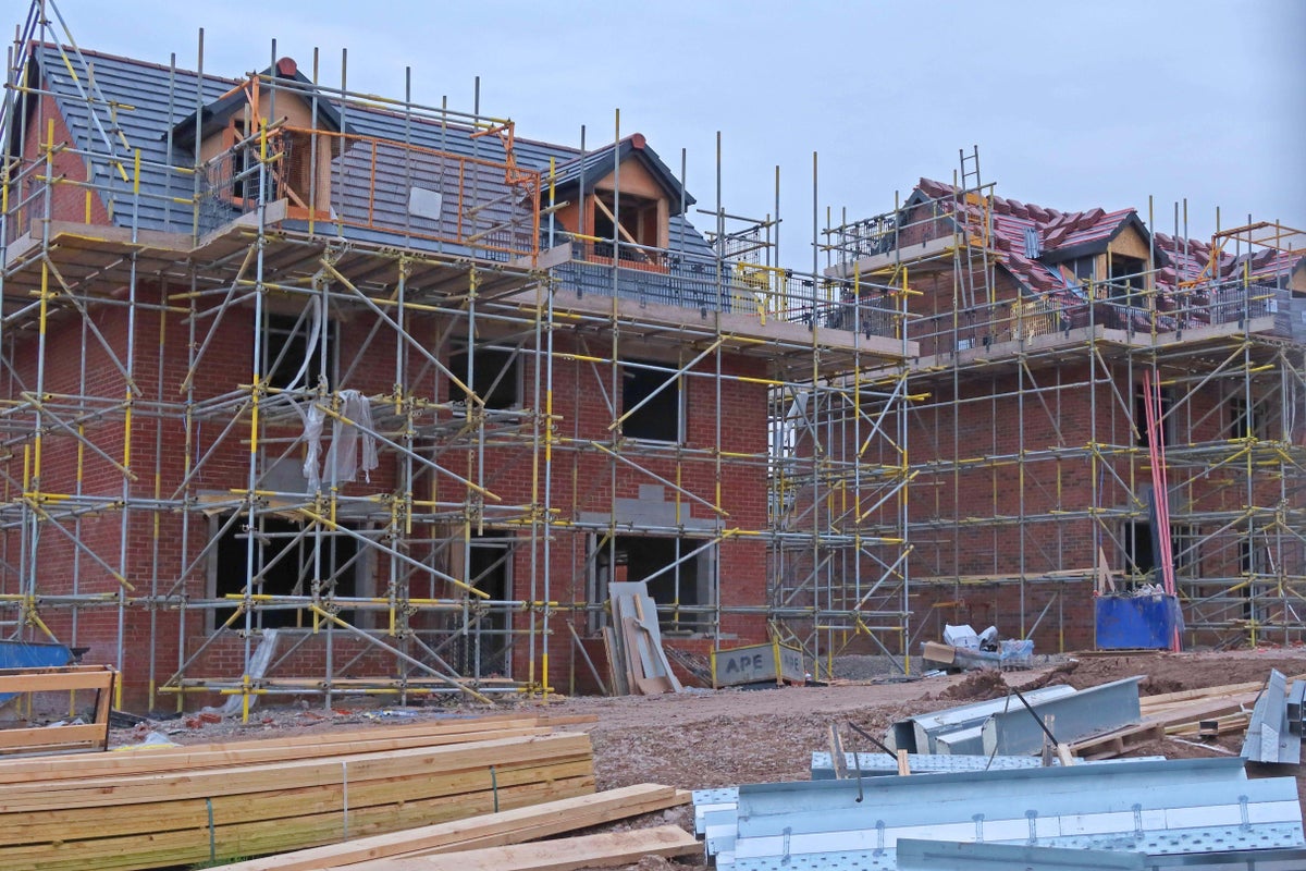 Crest Nicholson amends loan agreement after struggling housebuilder posts losses