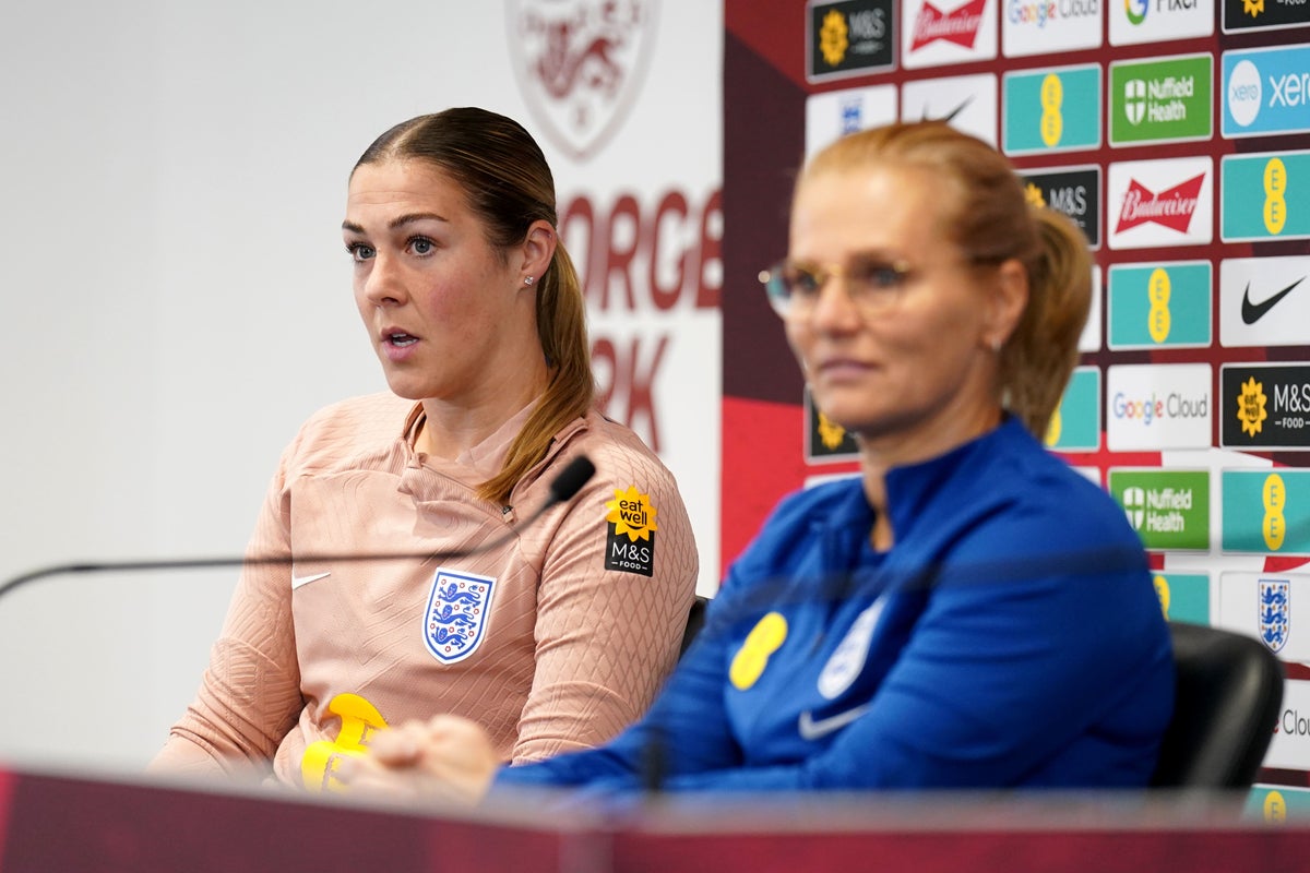 Sarina Wiegman hits back at criticism from former England goalkeeper Mary Earps