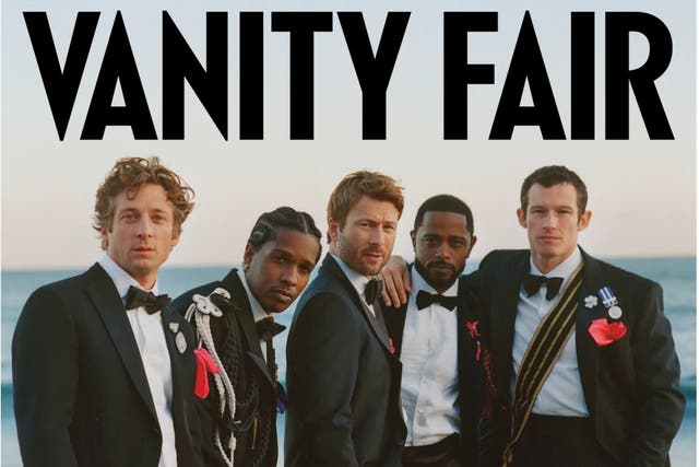 <p>Vanity Fair has revealed the star-studded cover of its annual Hollywood Issue</p>