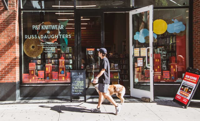 <p>Time Out describes Orchard Street as being 'packed with fascinating shops and dining destinations'</p>