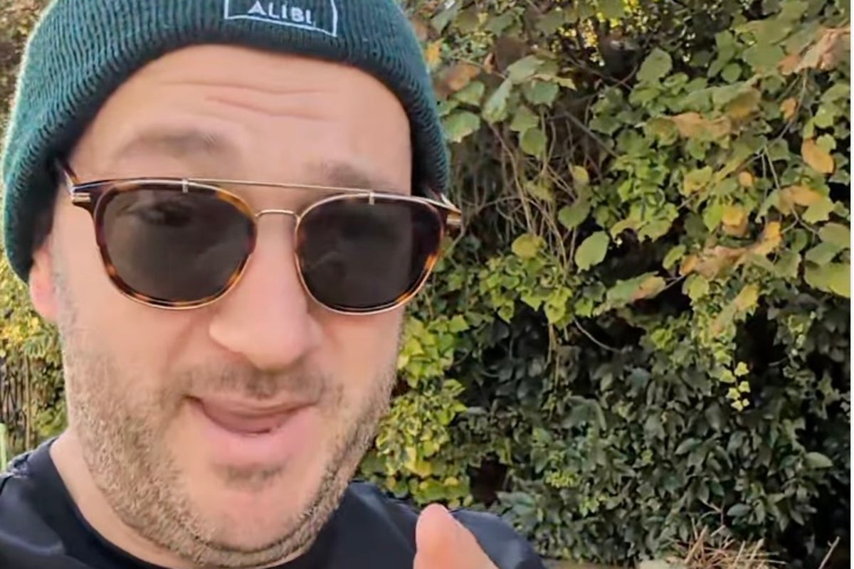 Bar owner won't apologise' for banning solo drinkers