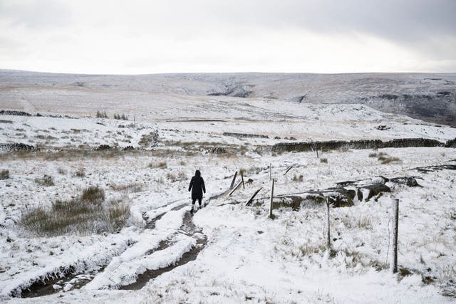 <p>A number of warnings have been issued for snow and ice across the UK on Wednesday and Thursday.</p>