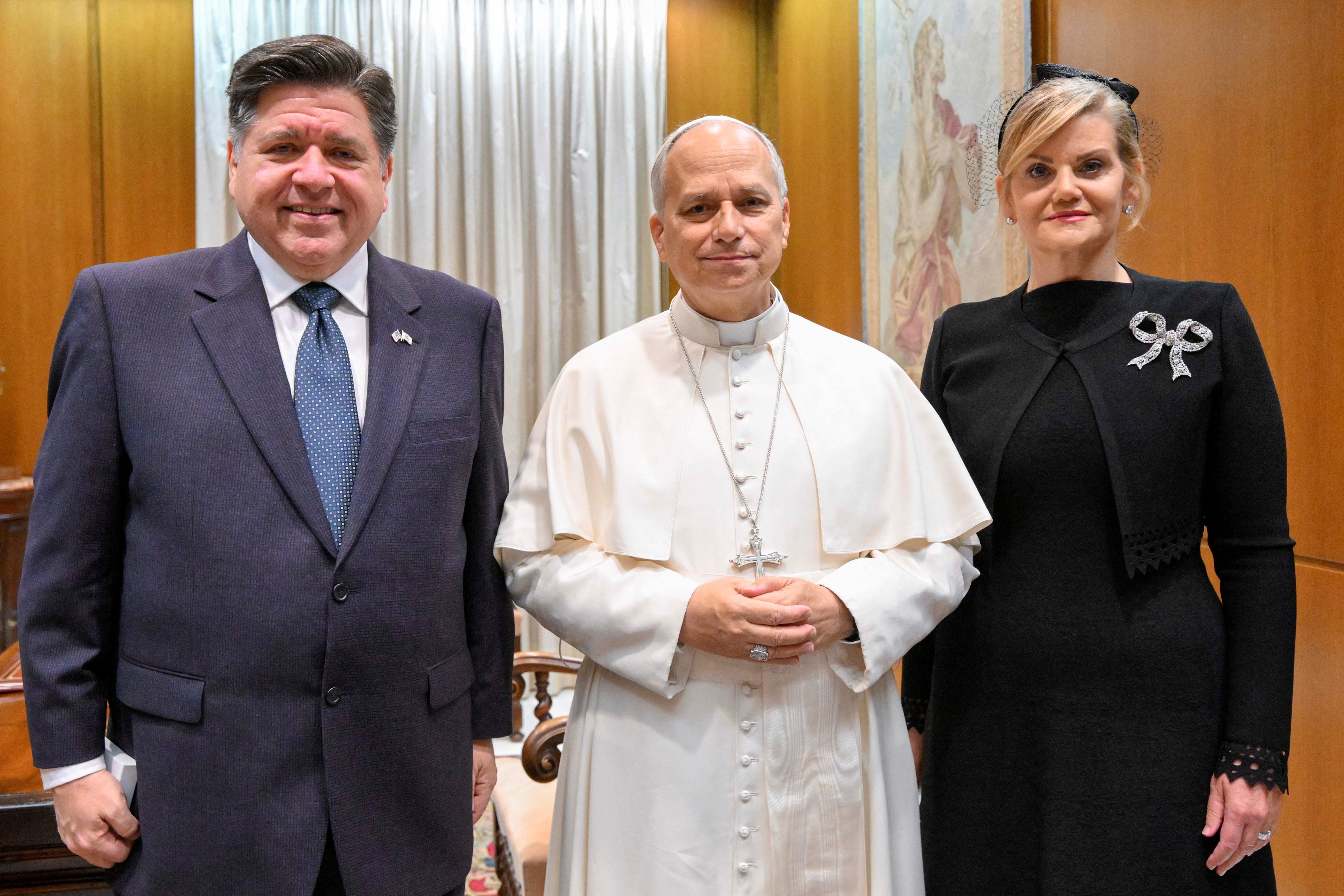 Illinois Governor JB Pritzker, his wife Mary Kathryn Muenster, meet Pope Leo XI at the Vatican