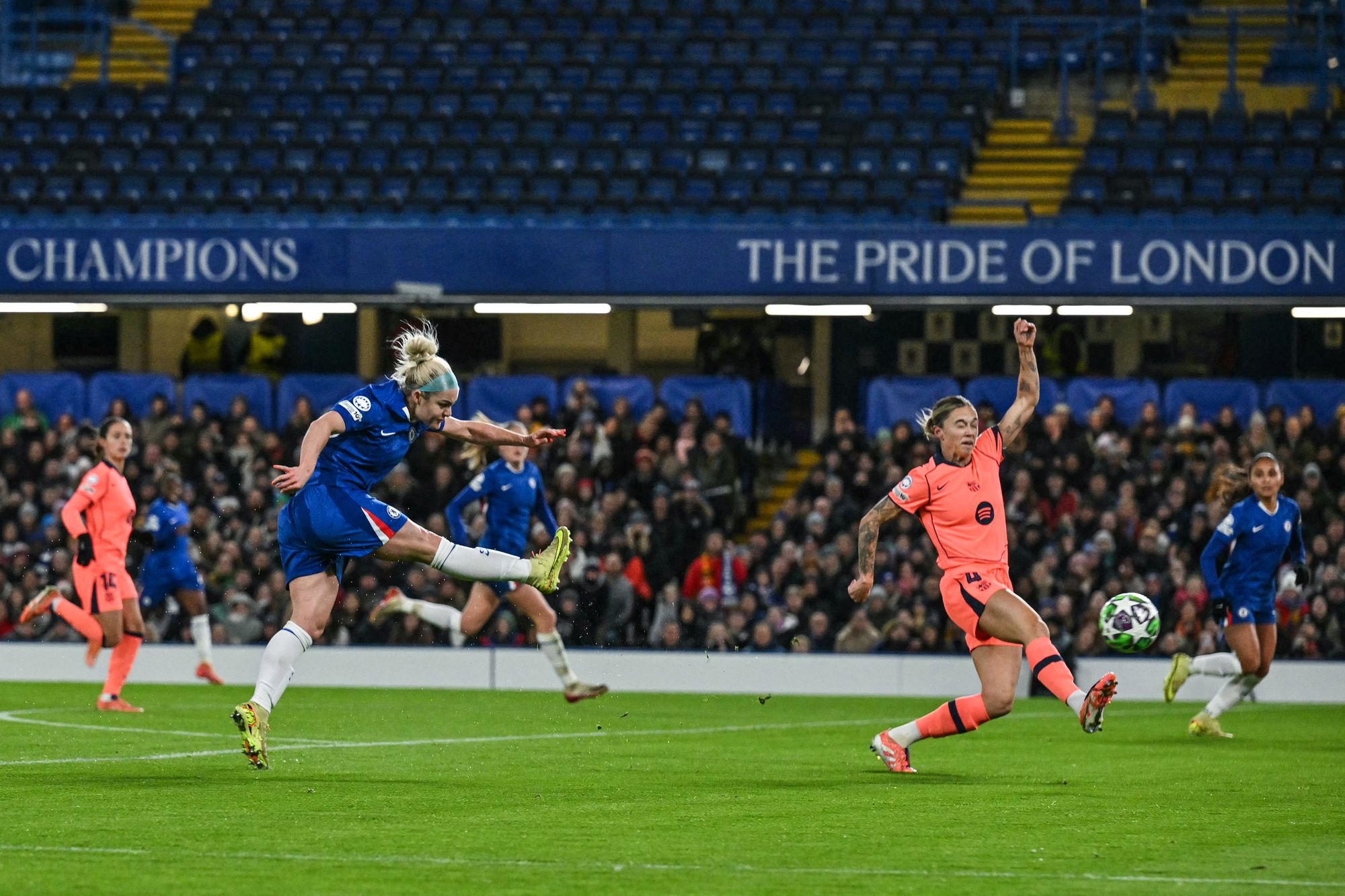 Ellie Carpenter sent Chelsea into the lead against Barcelona