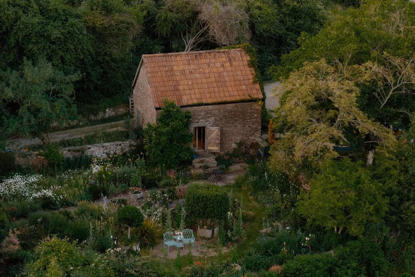 Be surrounded by wildflowers and woodland at the cottage