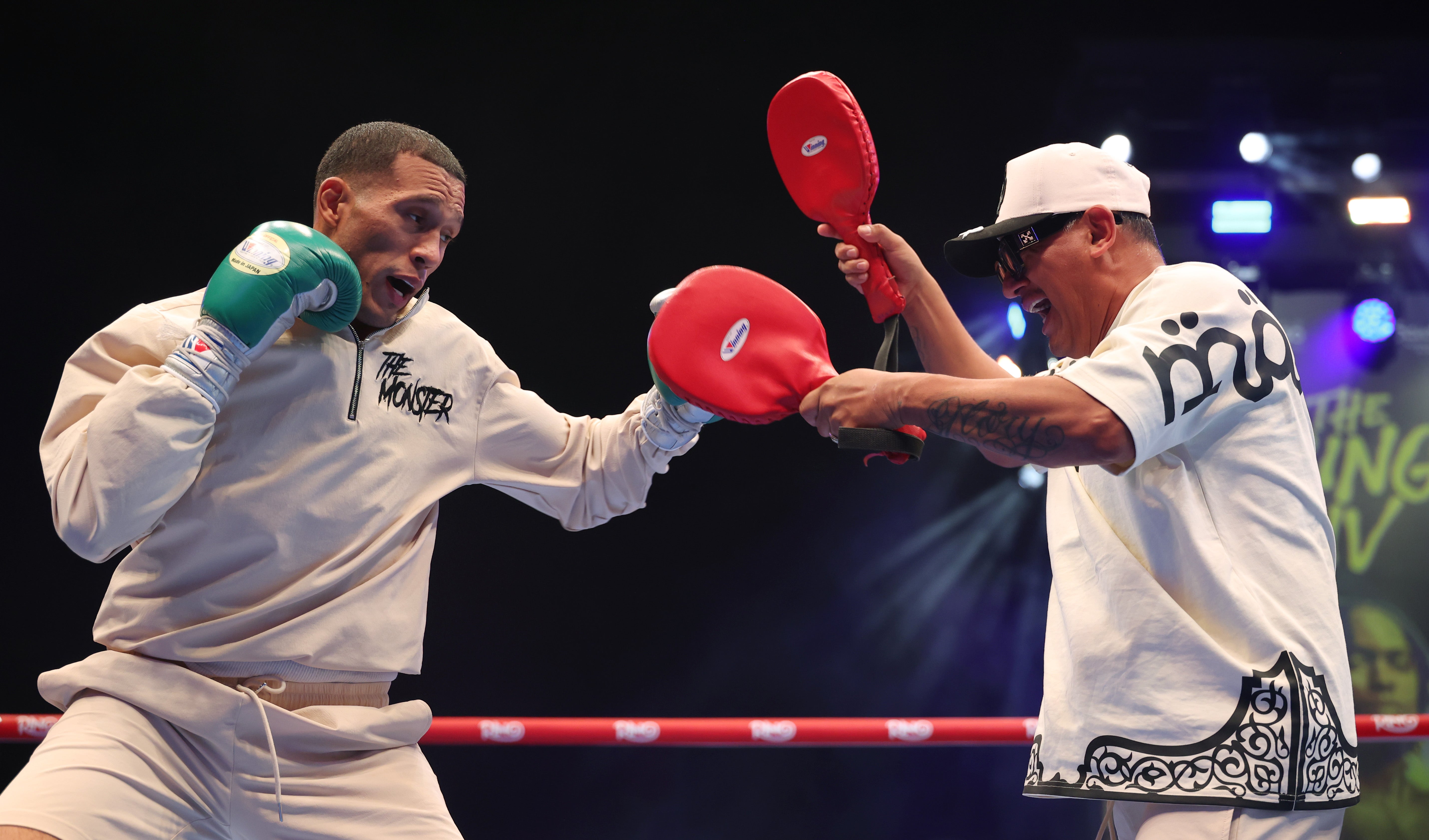 David Benavidez (left) at the open workouts earlier this week