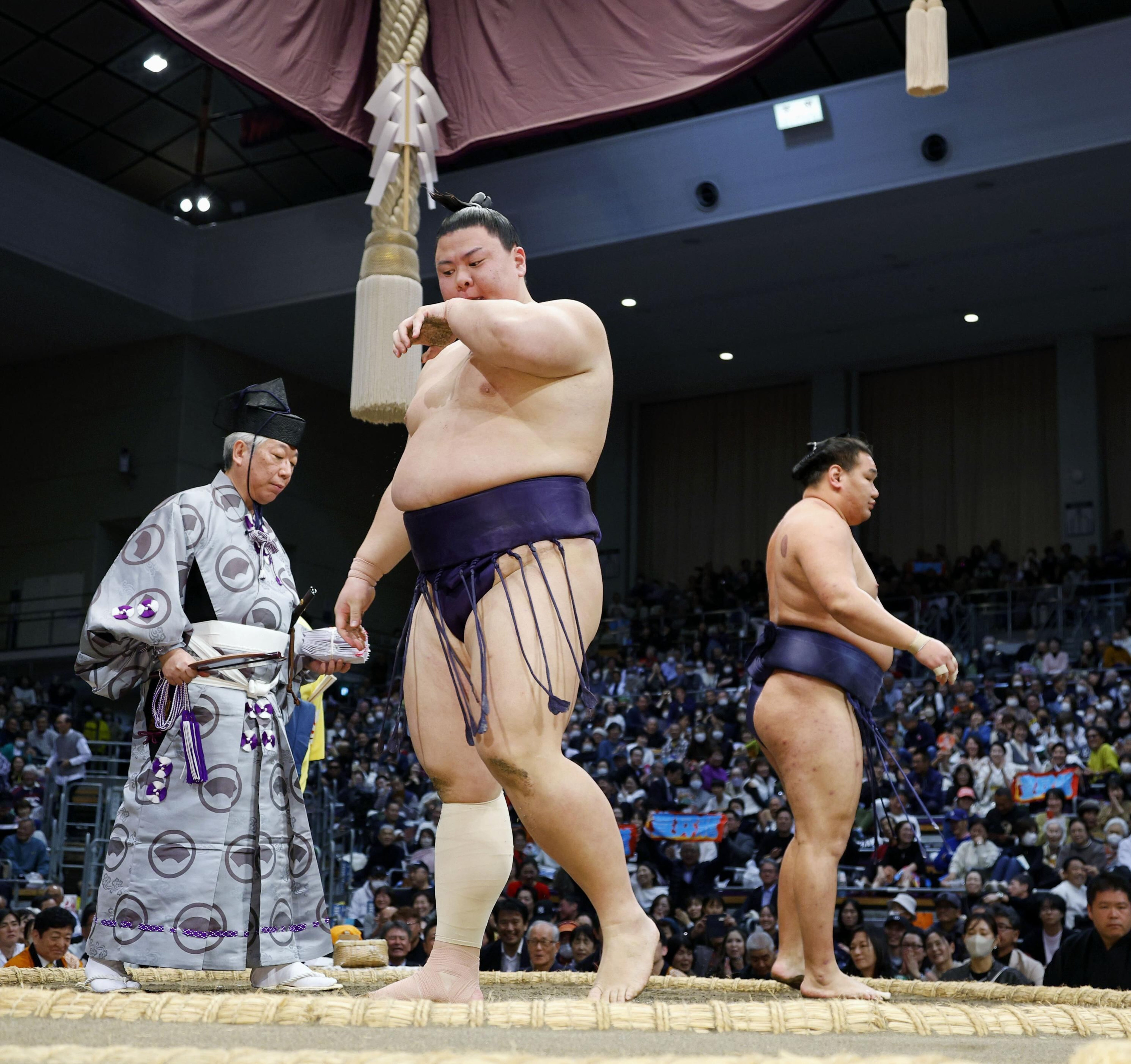 Japan Sumo Takaichi Explainer