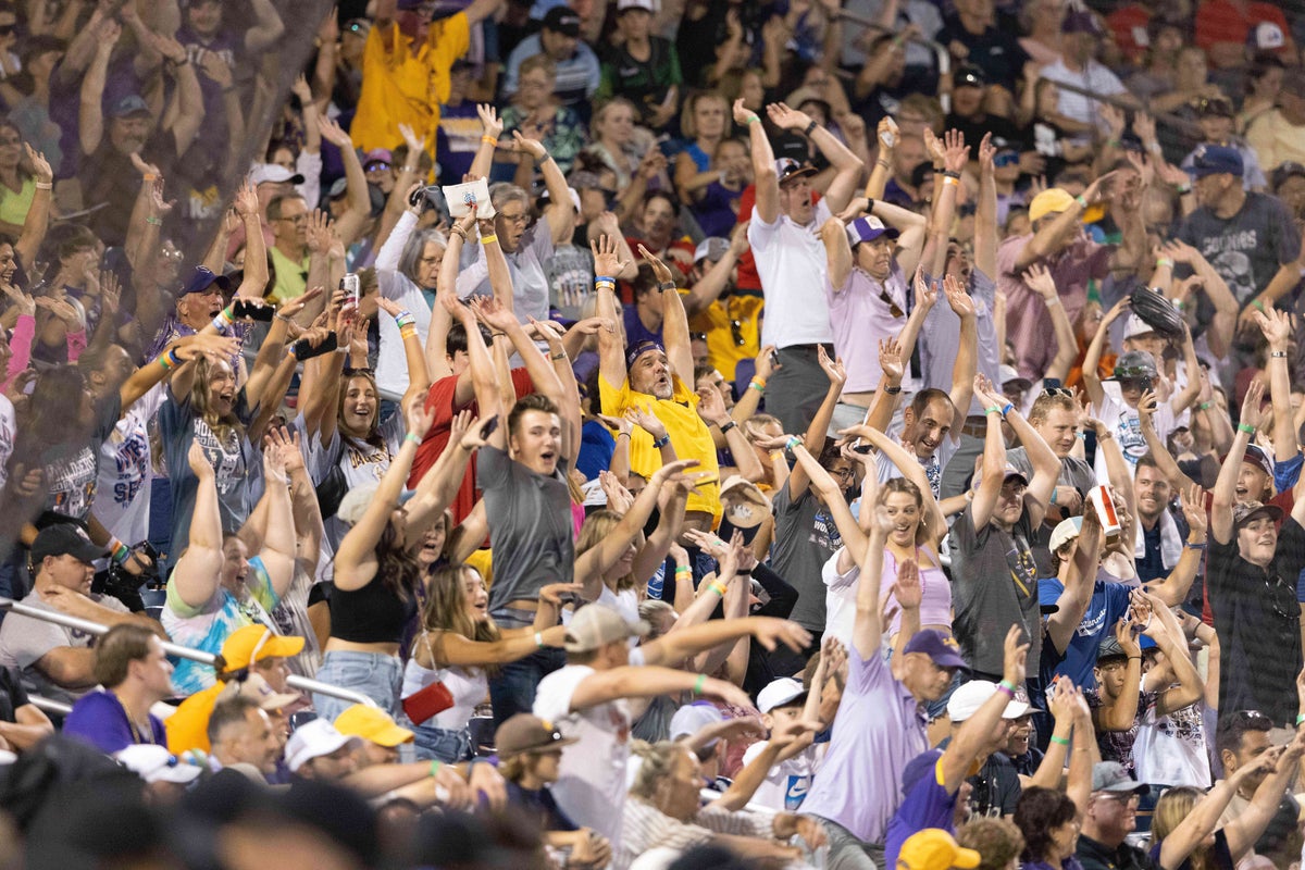 Move. Cheer. Dance. Do the wave. How to tap into the collective joy of we mode