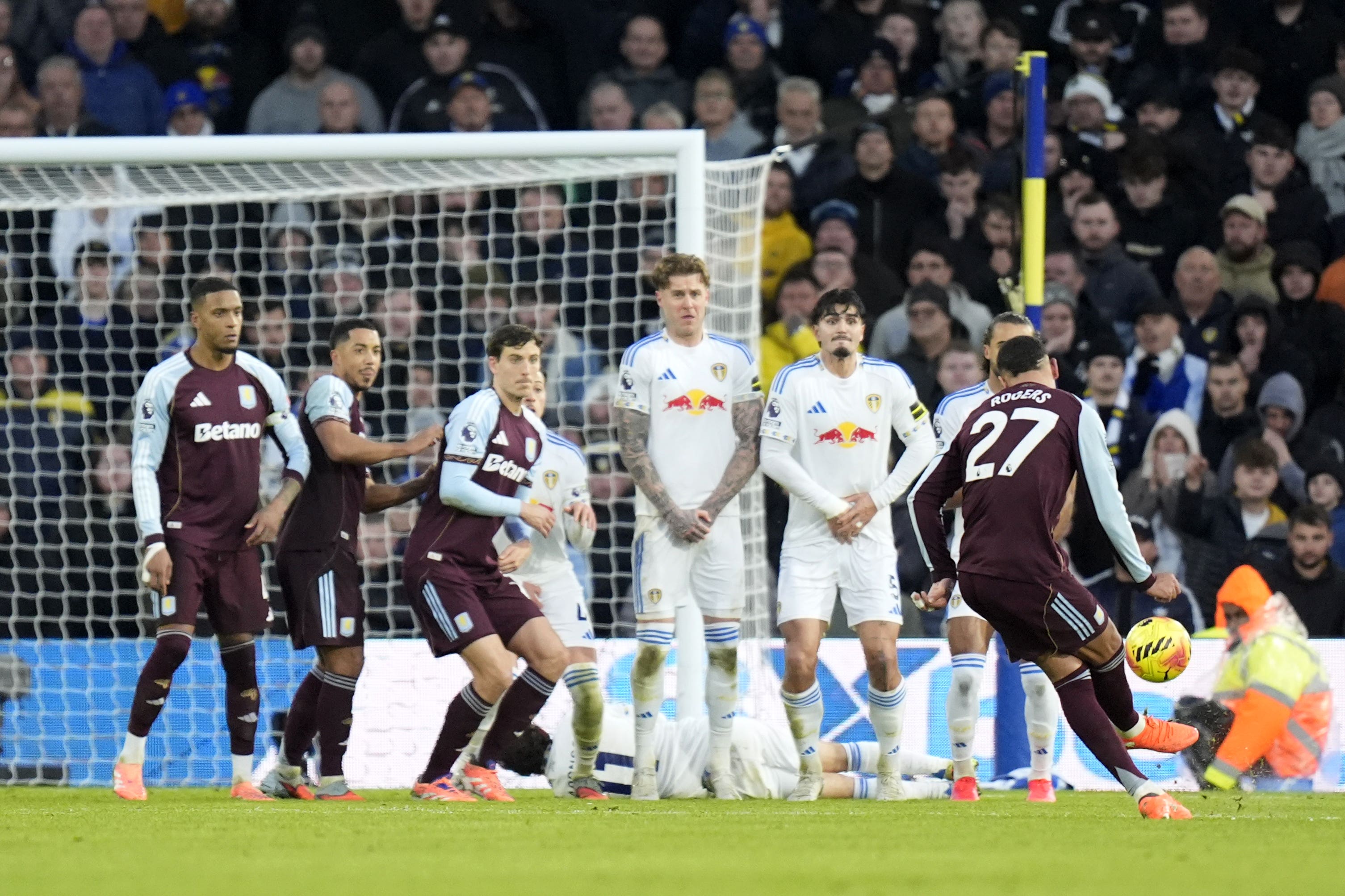 Rogers scores the winning goal