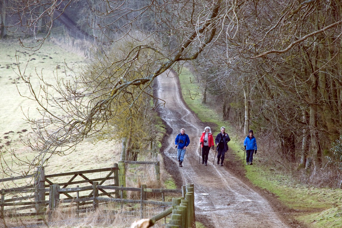 How to healthily tackle the dark winter months, according to a doctor