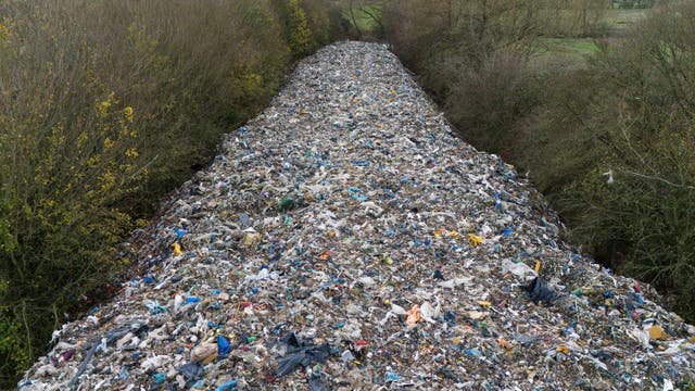 <p>The illegal fly-tipping site near the River Cherwell has sparked major outrage among residents and MPs</p>