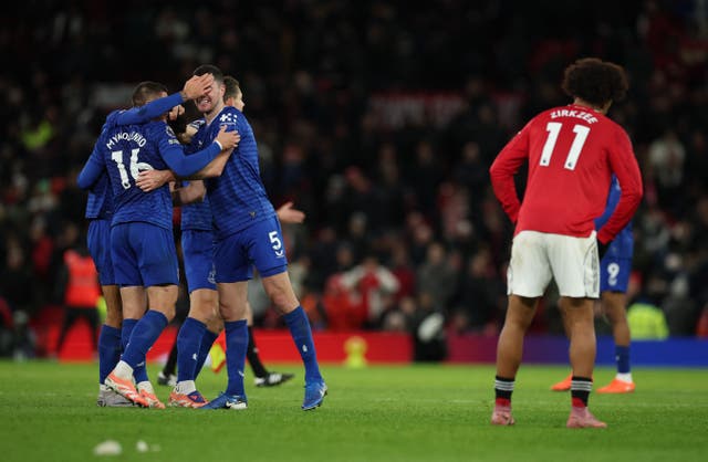 <p>Everton held on despite playing with 10 men for 77 minutes</p>