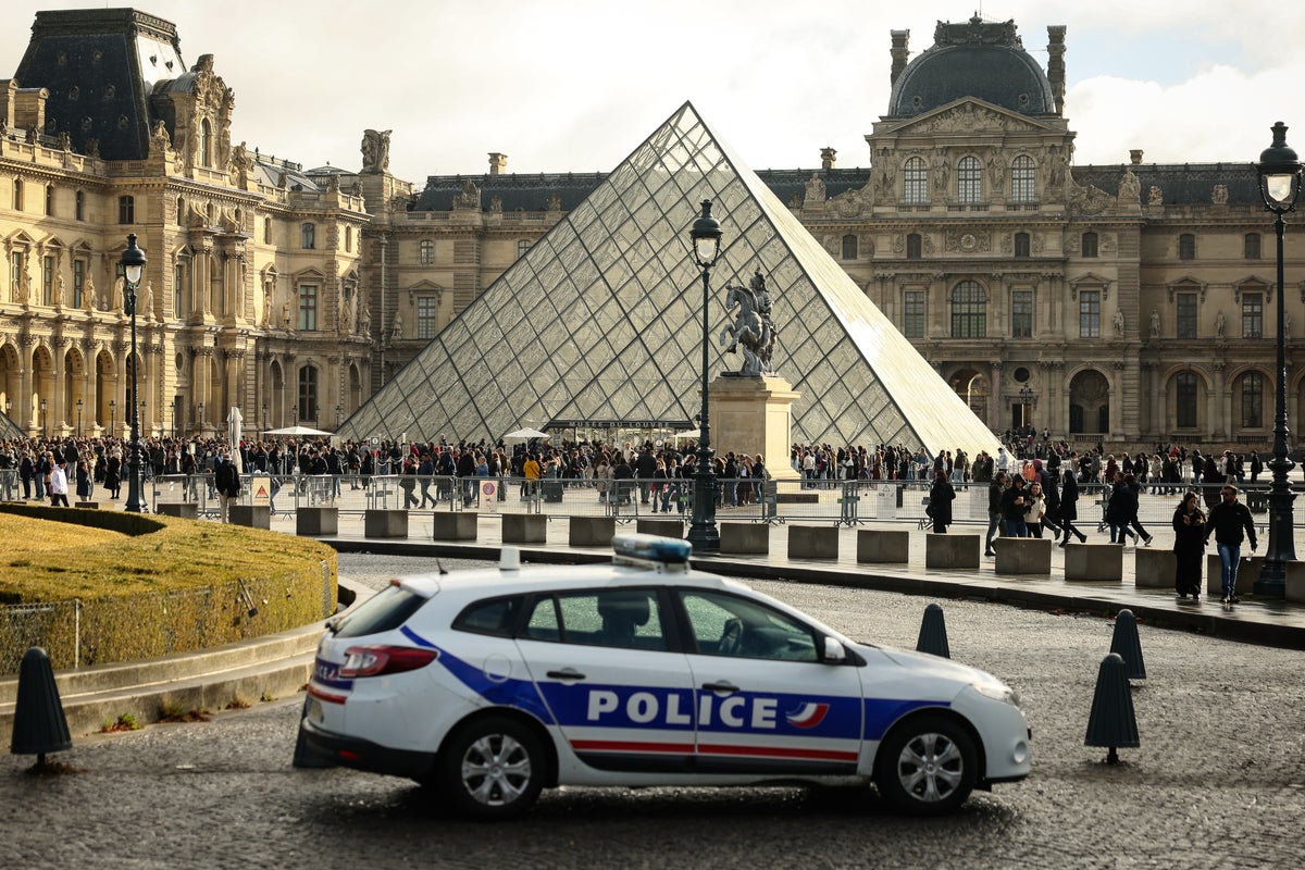 All members of Louvre jewellery heist gang now in custody, French police claim