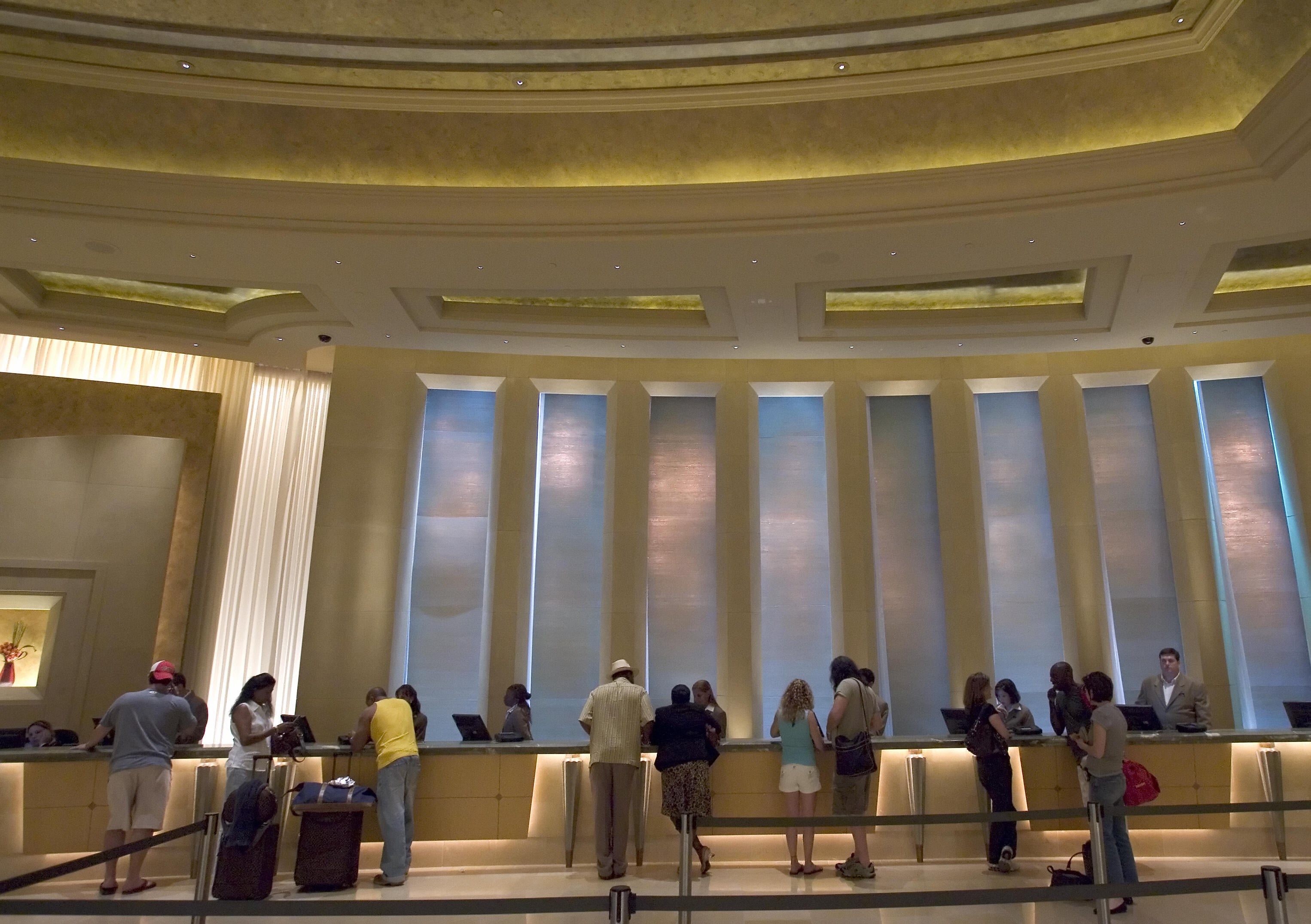 independent.co.uk - Erin Keller - Robot Vegas: Up to 95 percent of Sin City hospitality jobs may face AI risk