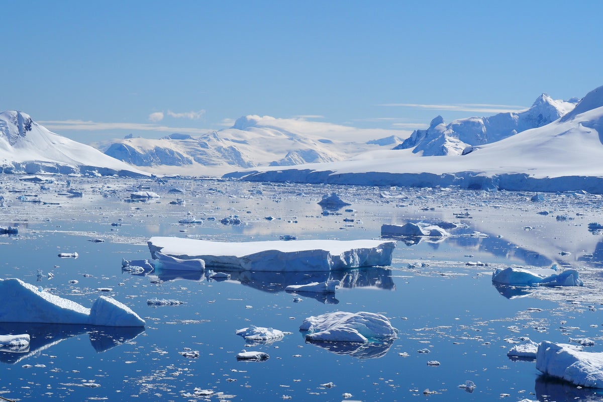 The countries where melting Antarctic ice could raise sea levels by up to 10ft