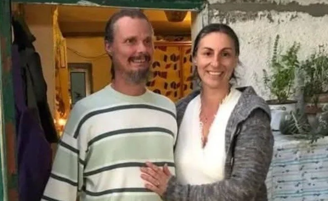 <p>Nathan Trevallion and Catherine Birmingham</p>