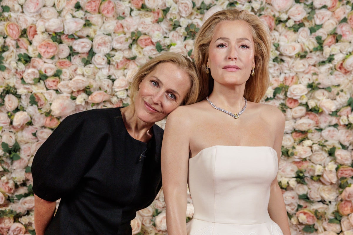 Gillian Anderson&rsquo;s viral dress immortalised in new Madame Tussauds waxwork