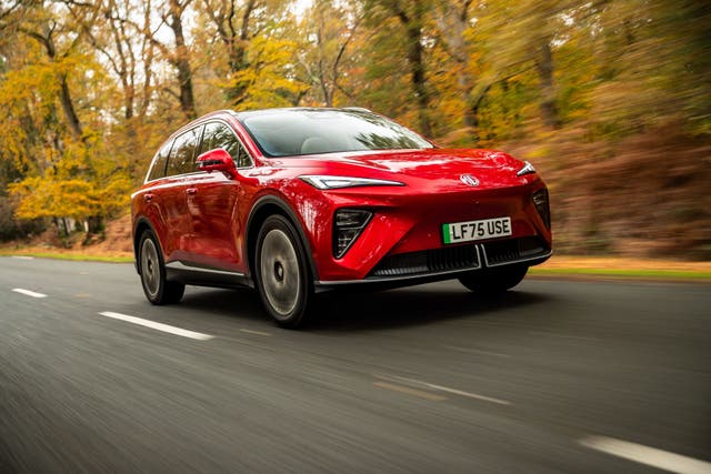 <p>The new MG S6 is a family friendly, all-electric SUV</p>