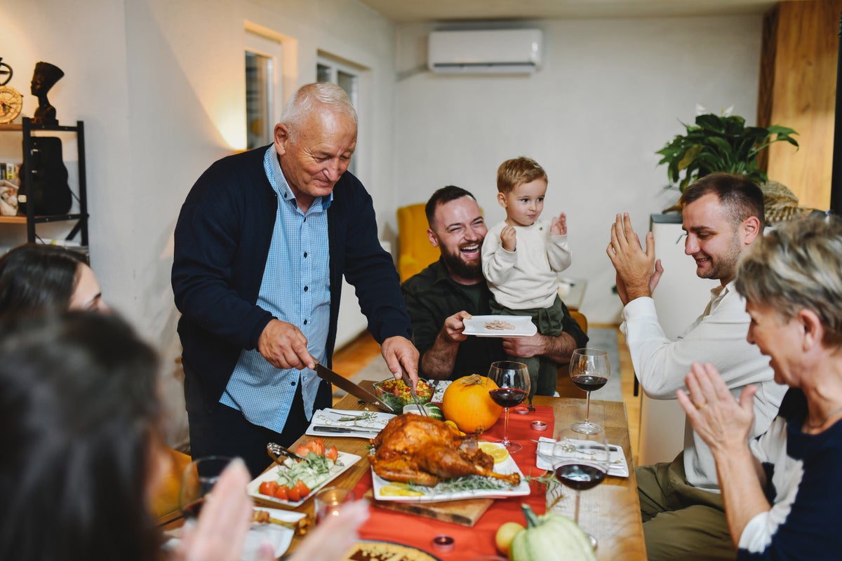 Why experts warn you shouldn’t leave out that Thanksgiving buffet for too long