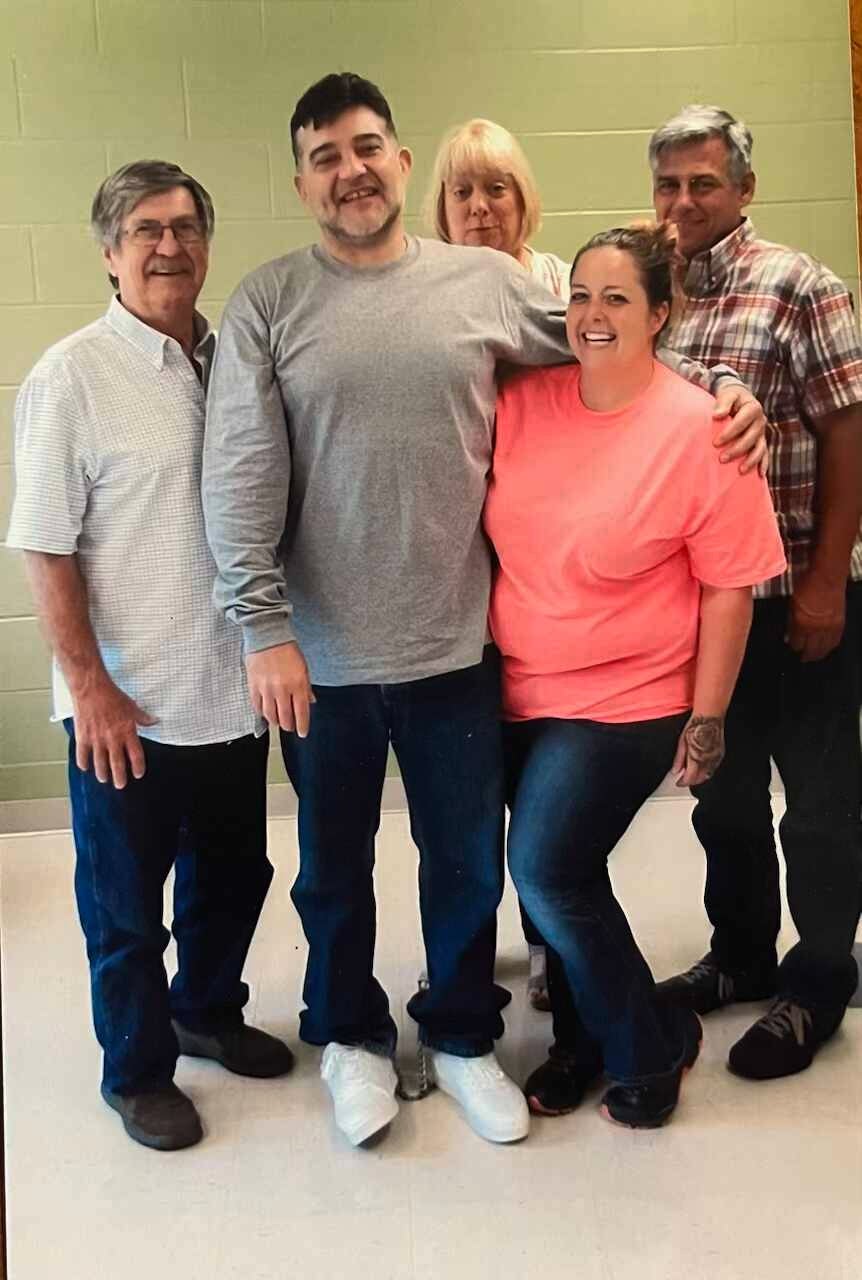 This 2017 photo provided by Mwalimu Center for Justice shows Jimmie Duncan, second from left, with family and friends at the Louisiana State Penitentiary