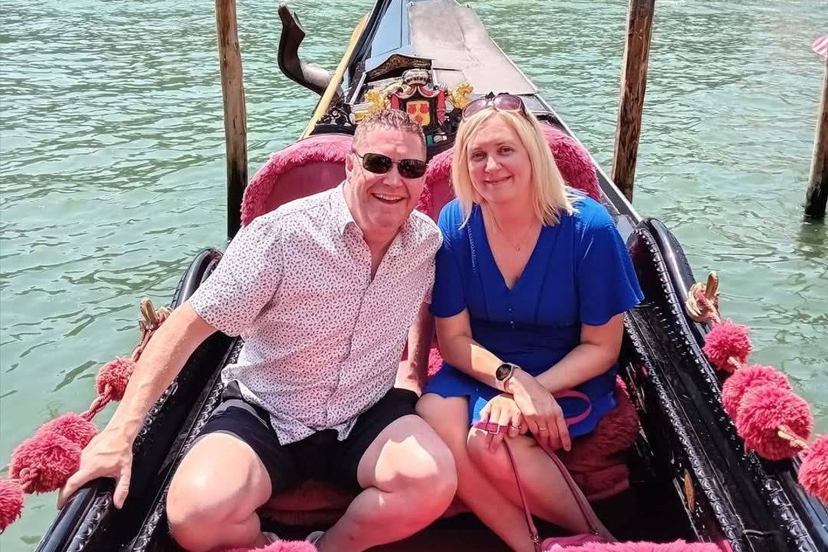 Mum diagnosed with incurable cancer after symptoms dismissed as perimenopause