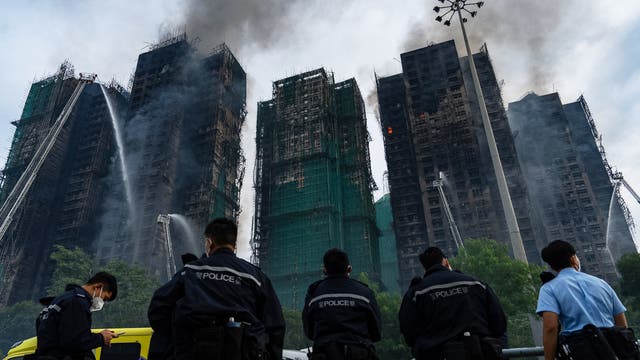 APTOPIX Hong Kong Fire