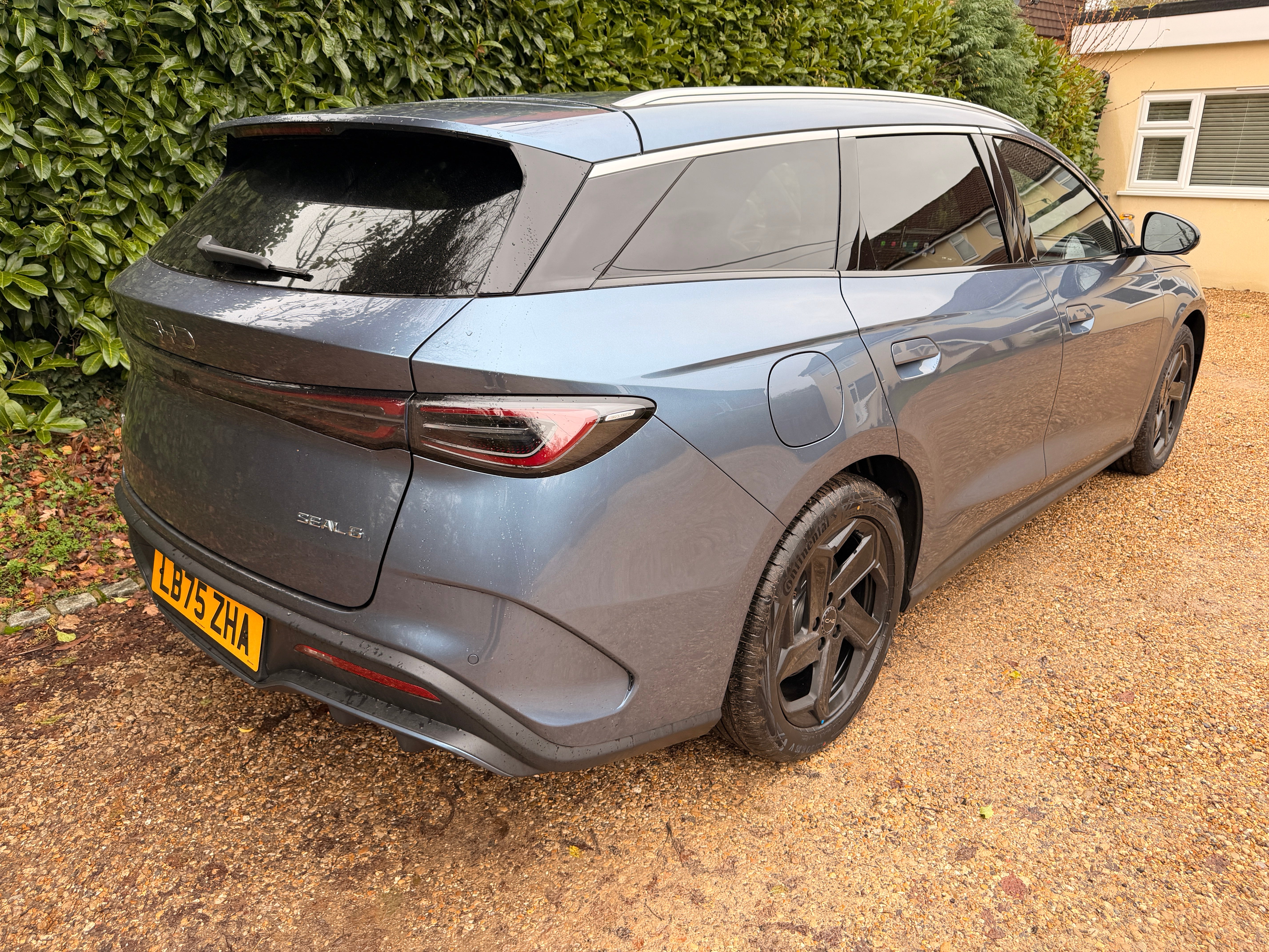 The BYD Seal 6 DM-i comes in two trim levels: Boost or this Comfort model