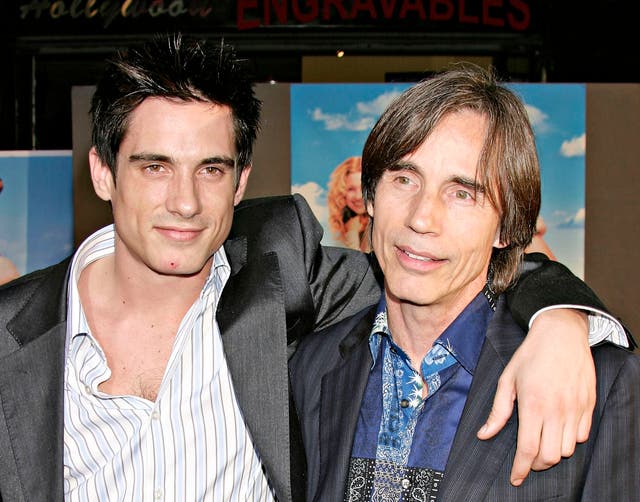 <p>Ethan Browne (left) with his father Jackson Browne in 2004</p>