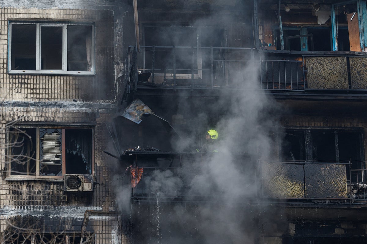 Ukraine-Russia war latest: Zelensky to ‘hammer out’ peace deal as Kyiv sends delegates to Washington DC