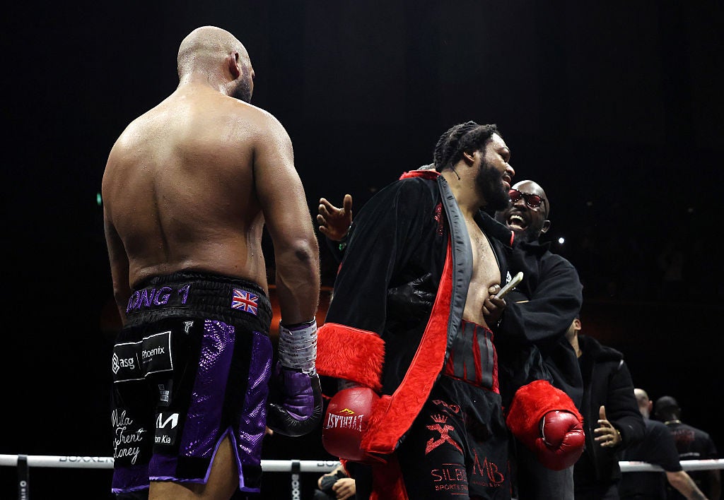 Jeamie TKV claimed the vacant British heavyweight title