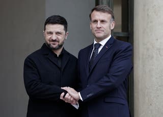 Zelensky met with Macron in Paris on Monday
