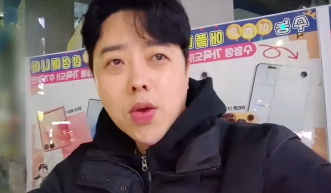 <p>The YouTuber livestreamed his interaction with the man </p>