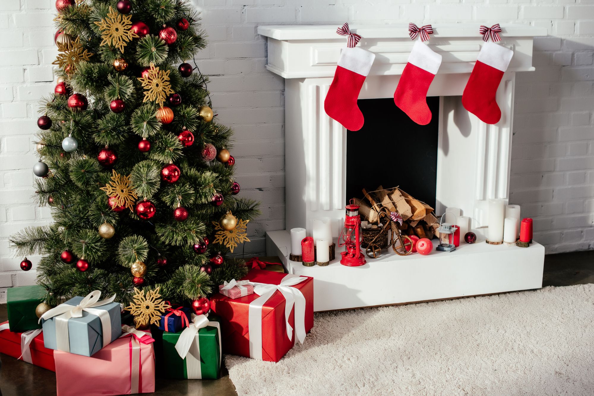 To keep a cut tree fresh, you need to provide adequate water