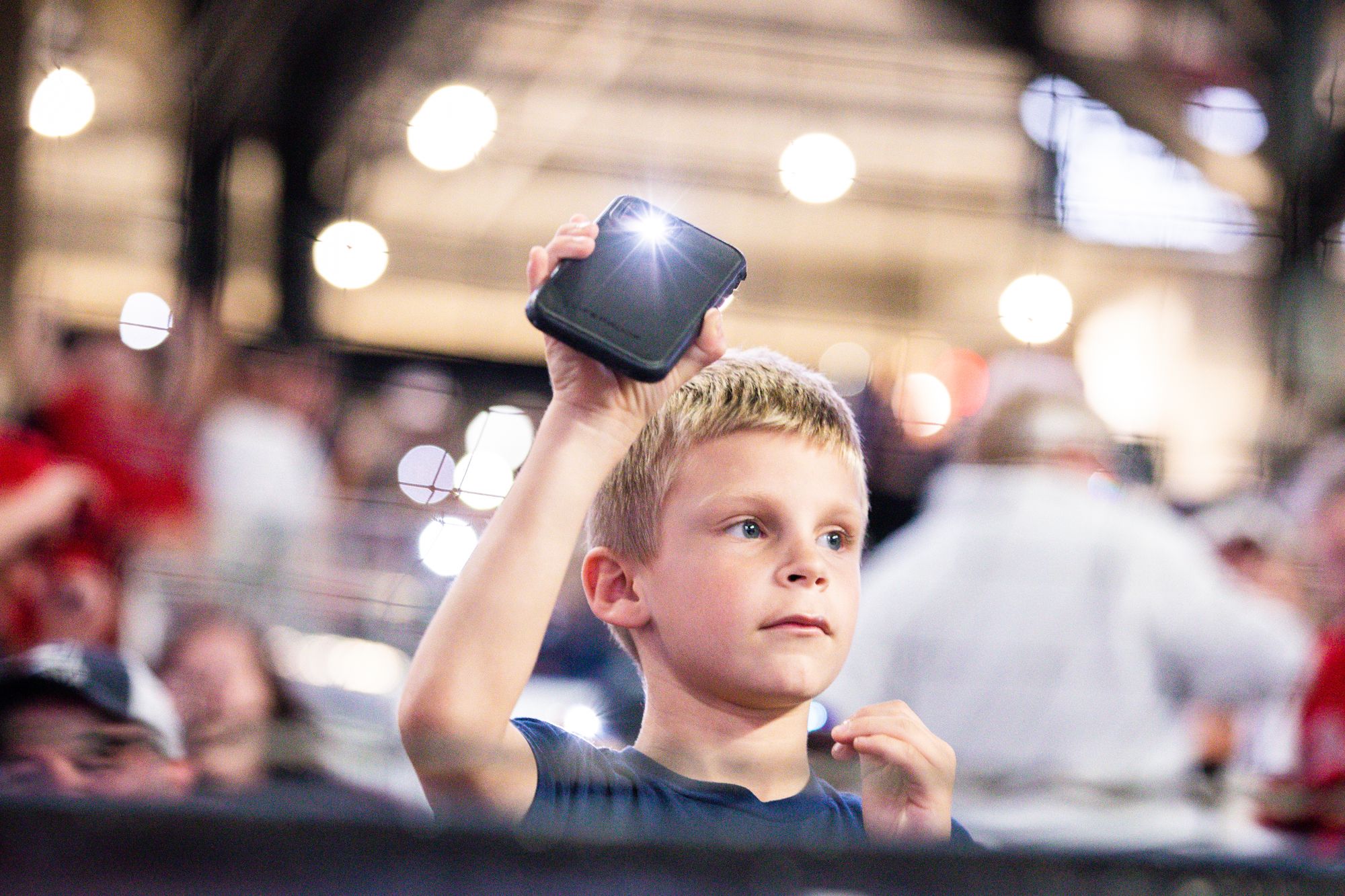 Kids can safely have smartphones, but researchers stress the importance of regulated use