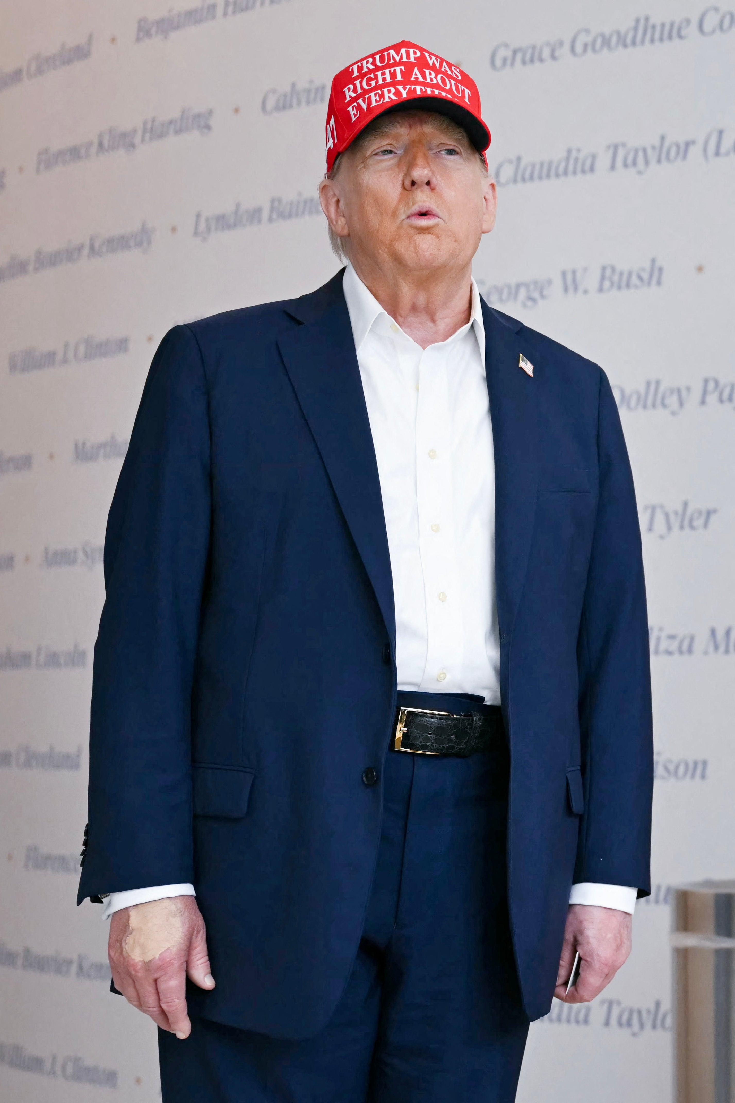 O secretário de imprensa também reiterou que a ressonância magnética foi realizada porque “os homens na faixa etária (de Trump) se beneficiam de uma avaliação completa da saúde cardiovascular e abdominal”.