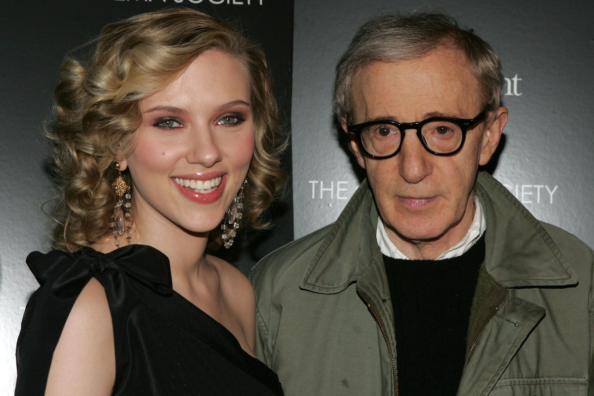 Scarlett Johansson defends her support for Woody Allen: ‘It’s important to stand up for what you believe in’ Scarlett Johansson defends her support for Woody Allen: ‘It’s important to stand up for what you believe in’