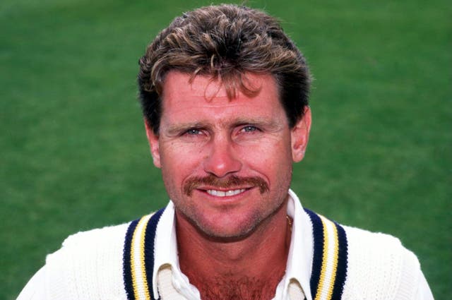 <p>Robin Smith, who played for Hampshire and England, has died</p>