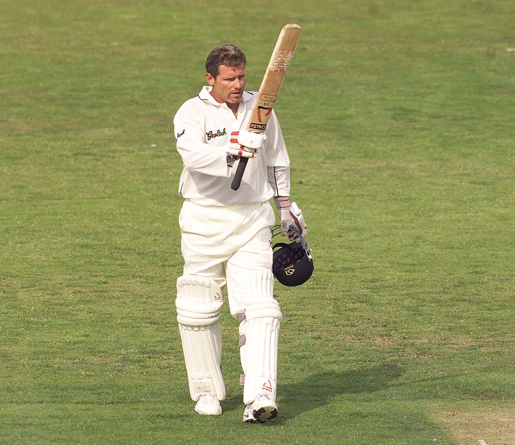 Smith spent his entire county career at Hampshire and made his final appearance in August 2003