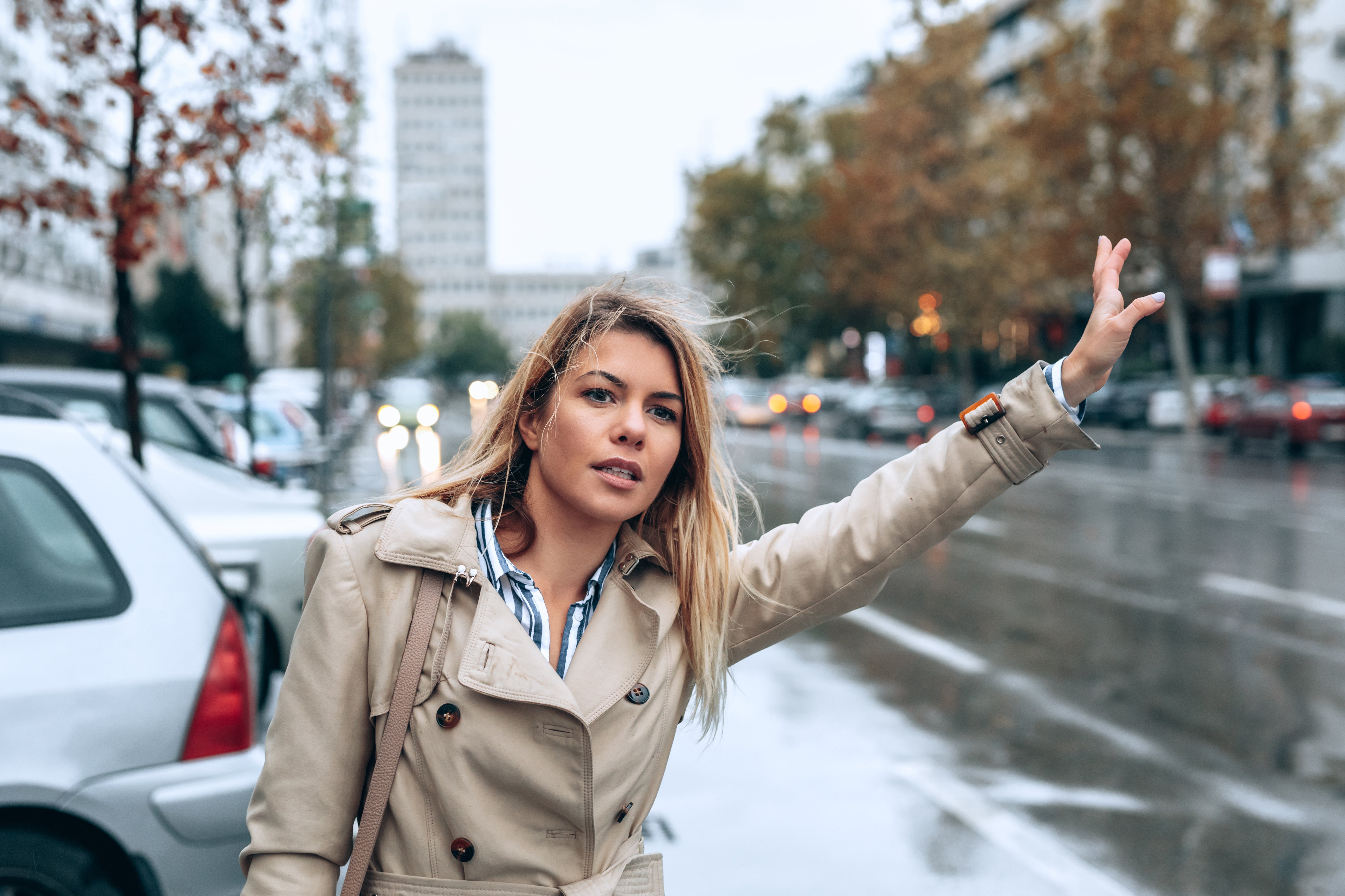 Taxis can be preferable to navigating unfamiliar public transport systems, but travelers need their wits about them