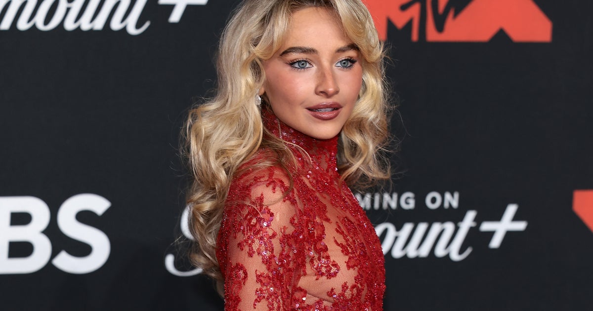 White House mocks Sabrina Carpenter with her own lyrics after ICE video criticism | The Independent White House mocks Sabrina Carpenter with her own lyrics after ICE video criticism | The Independent
