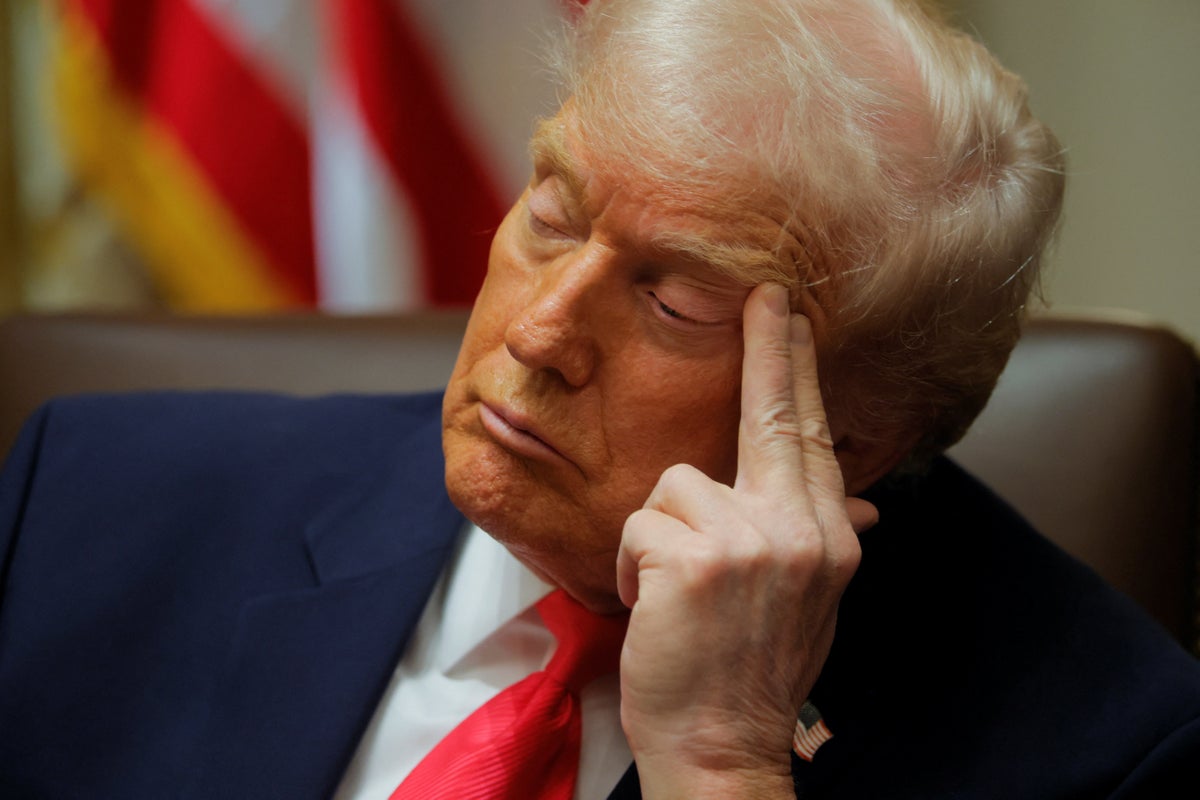 Fox News doctor tries to spin sleepy Donald Trump by comparing him to Thomas Edison