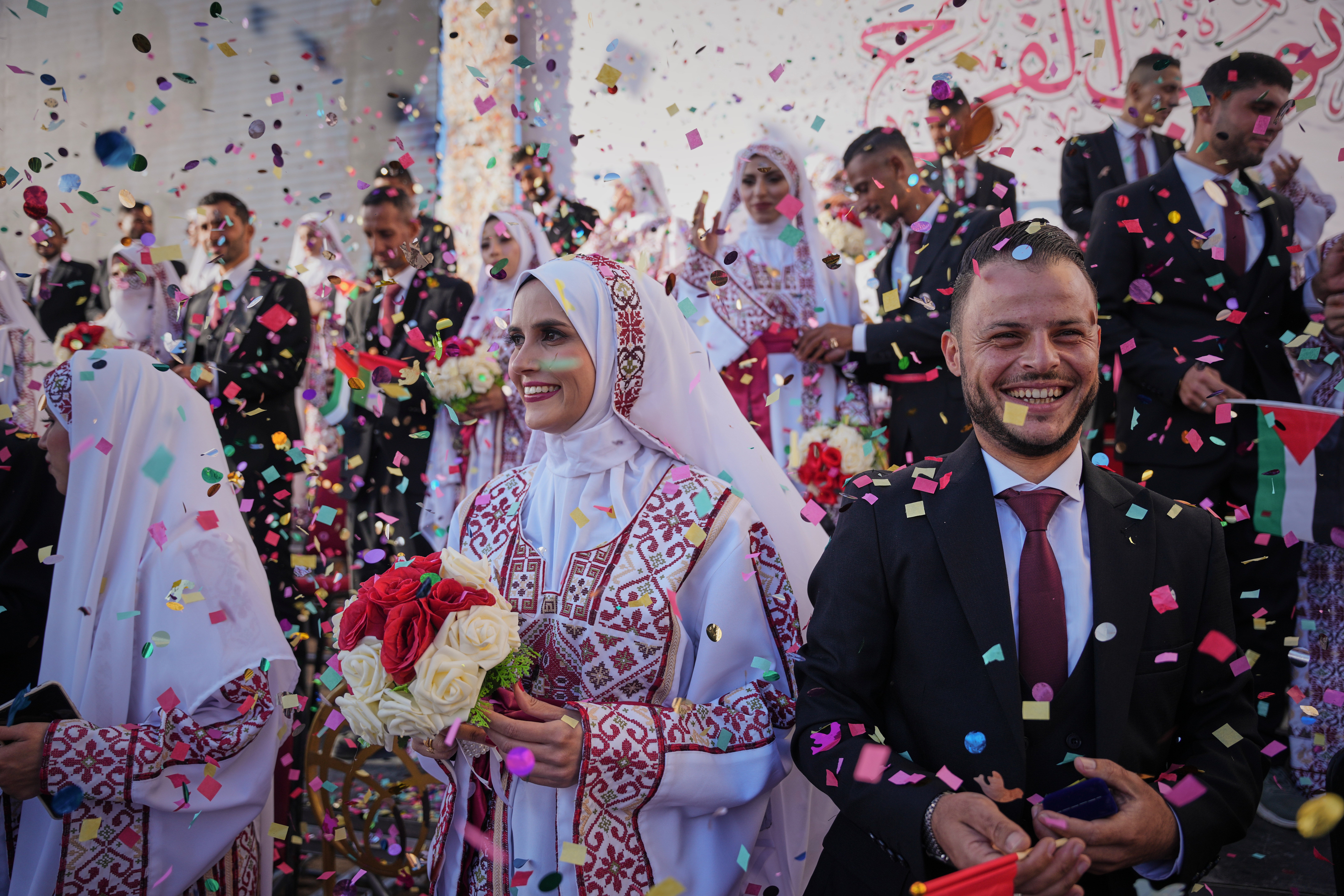 APTOPIX Gaza Mass Wedding