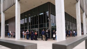 LA Federal Building Arrest