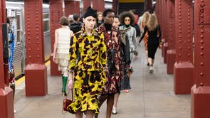 CHANEL 2025/26 Métiers d'art Fashion Show