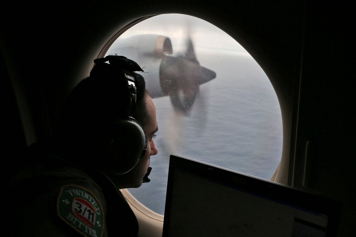 Major update in search for Malaysia Airlines Flight 370 as deep-sea operations set to resume